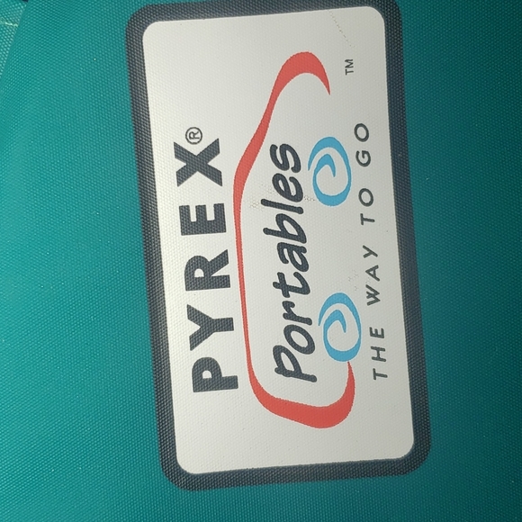 Pryex portables , the way to go, take covered dishes to a party keep warm. - Picture 2 of 6